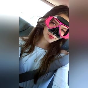 Meet your Posher, Olivia